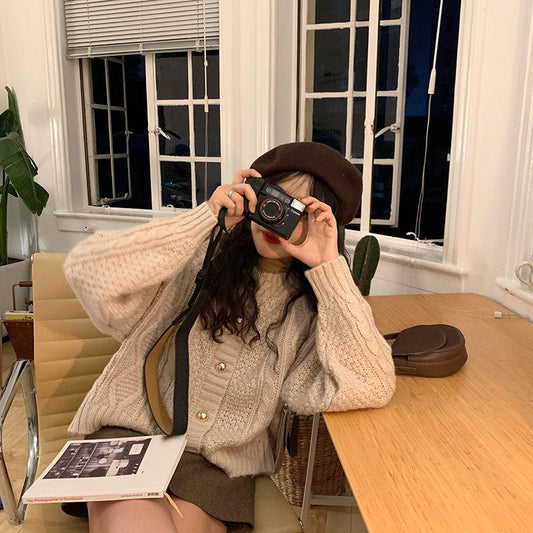Autumn and Winter Coat Loose Fashion Short Long-sleeved Knit Top Female Student Solid Color Sweater Coat