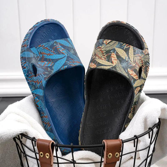 Summer Beach Slippers for Men Wear-resistant Home Bathing Sandals and Slippers Not Smelly Feet Female EVA Slippers