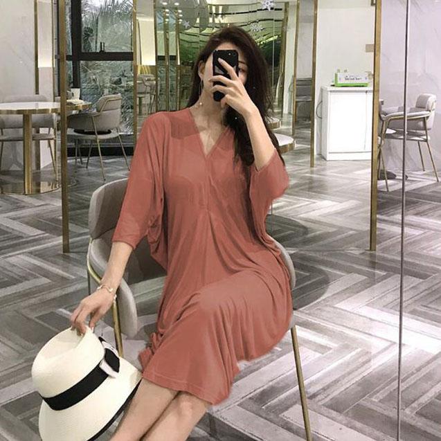 Women's Spring and Summer Loose Size Elegant Batwing Sleeve V-neck Temperament Show Thin Solid Color Dress