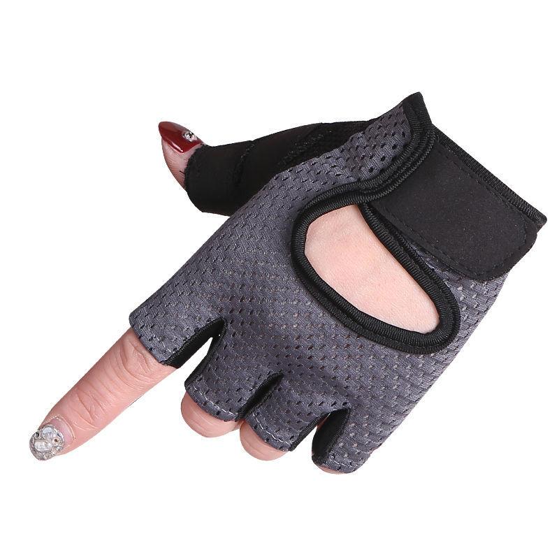 Fitness Gloves Female Half-finger Non-slip Breathable Wear-resistant Equipment Training Yoga Exercise Anti-cocoon Riding Bicycle Summer