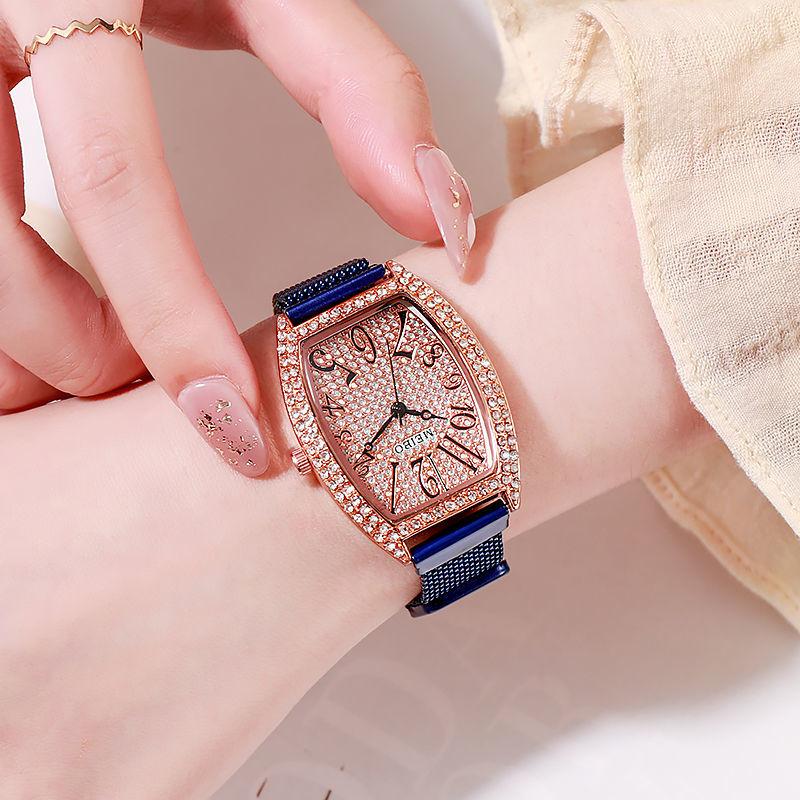 Women's Sparkle Rhinestones Watches Belt Magnet Iron-absorbing Quartz Watches Luxury Diamond Square Watch Retro Simple Watch