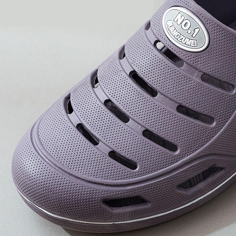 Hole Shoes Men's Summer Non-slip Work Shoes Casual Student Sandals Breathable Baotou Beach Rafting Shoes