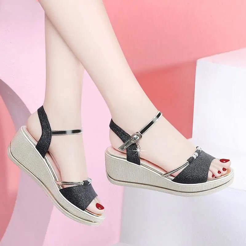 Women's Slope Heel Sandals Summer Versatile Middle Heel Non Slip Thick Sole Comfortable Outerwear Party Sandals