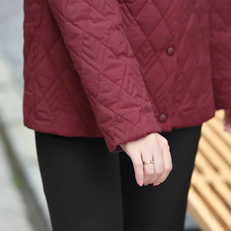 Middle-aged and Elderly Women's Winter Cotton-padded Clothes, Mother's Fit, Short and Light Grandma's Cotton-padded Clothes