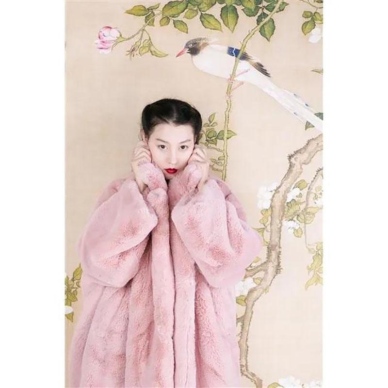 Mid-length Mink Fleece Coat Winter Korean Fashion Style Square Collar Thick Warmth Fur All-in-one Plush Coat Suitable for Women