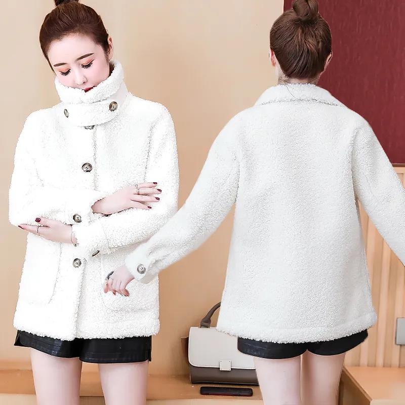 Lapel Lamb Wool Coat Winter Fashion Short Thick Warm Plush Cotton Coat Suitable for Young and Middle-aged Women