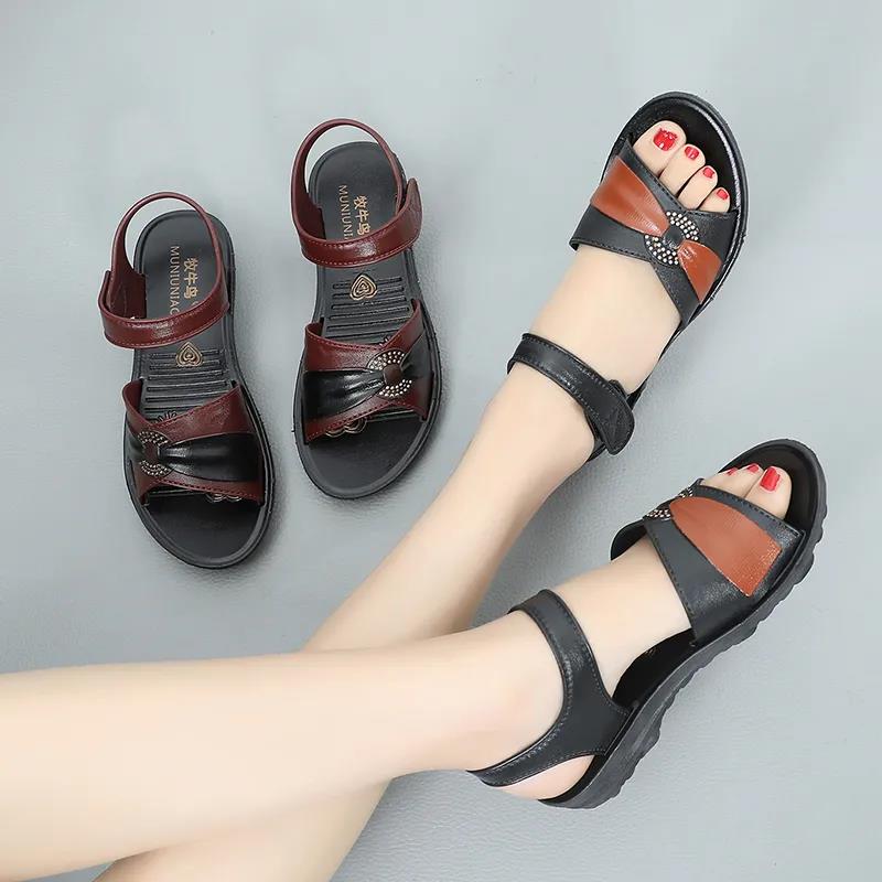 Women's Summer Sandals Waterproof Non-slip Soft Bottom Wear-resistant Breathable Mother Sandals