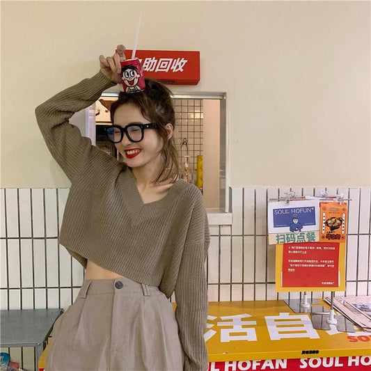 Autumn Winter College Style Wild Loose Short Back Button V-neck Sweater Women Sweater