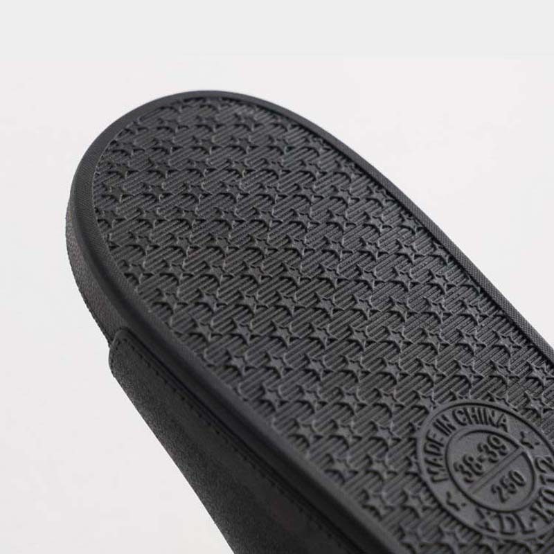 Summer Men's Slippers Indoor and Outdoor Non-slip Wear-resistant Comfortable Soft Bottom Slippers Home Bathroom Men's Slippers