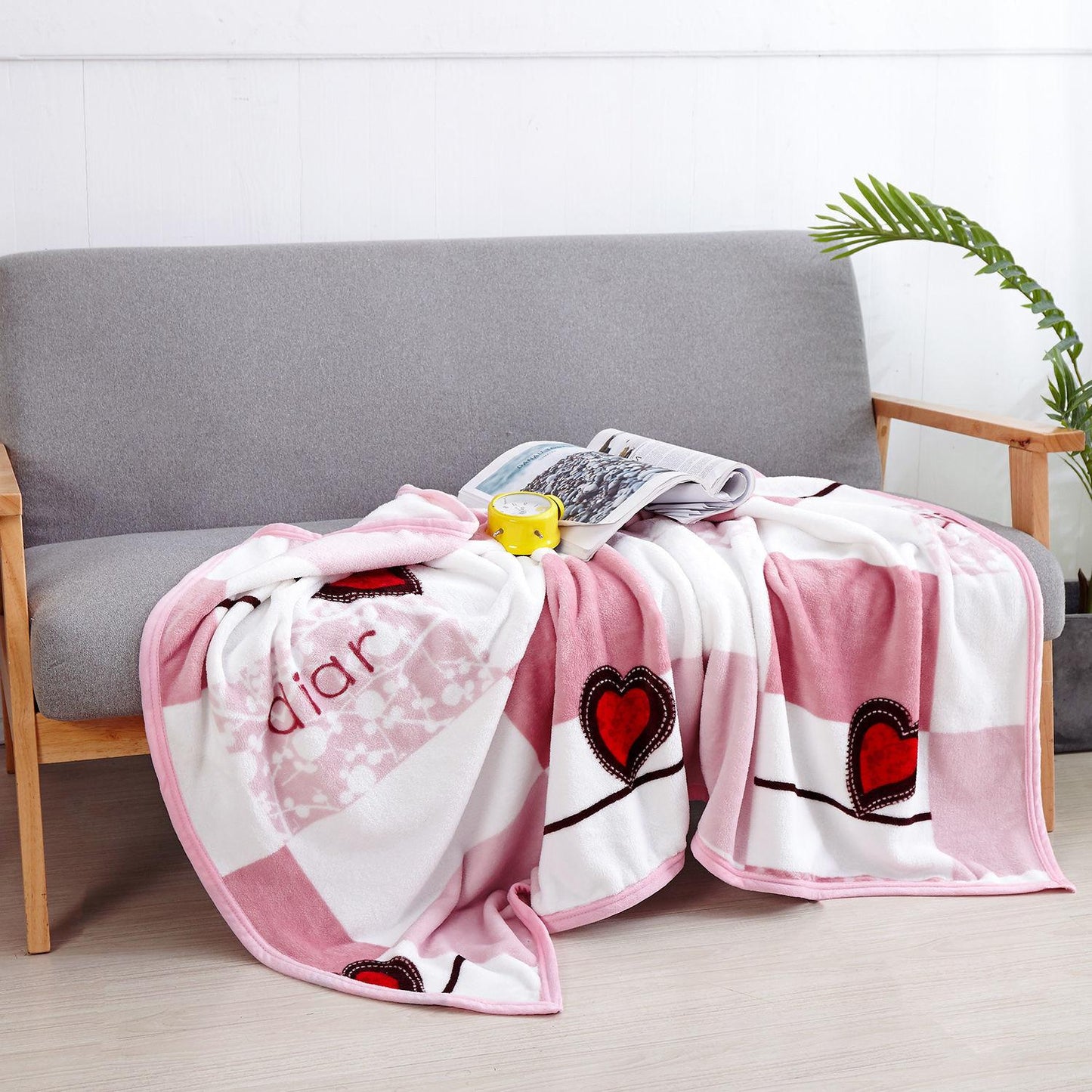 Double-sided Plus Velvet Bed Sheet Coral Fleece Blanket Office Nap Blanket Air Conditioning Blanket Shawl Blanket Towel Quilt Sofa Decoration Blanket