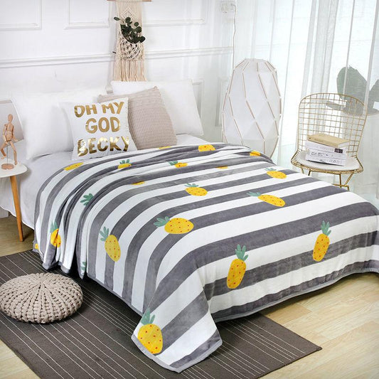 Skin-friendly Flannel Blanket Warm Napping Leisure Blanket Towel Blanket Single Double Summer Thin Blanket