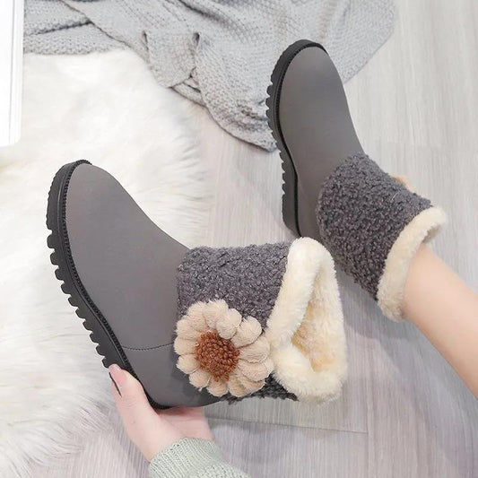 Thickened Snow Boots Women's Short Boots Winter Plus Velvet Flat-bottomed Warm Cotton Shoes Thick-soled Women's Shoes