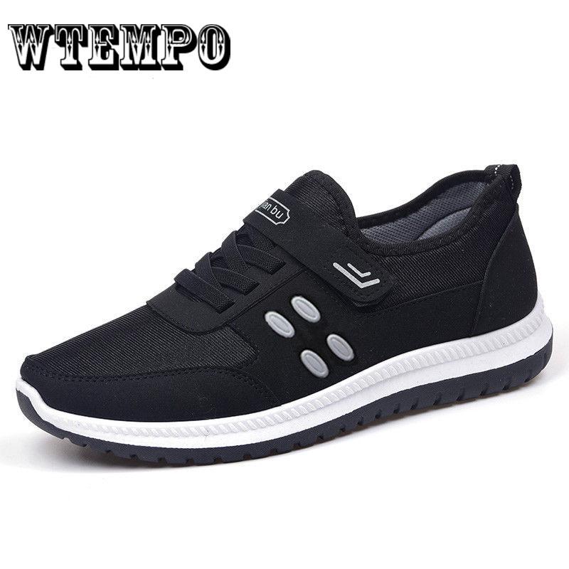 Pair of Men's Shoes Casual Canvas Men Sneakers Shoes