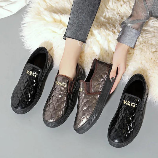 Winter Plus Velvet Keep Warm Ladies Cotton Shoes Flat Non-slip and Waterproof Leather Shoes