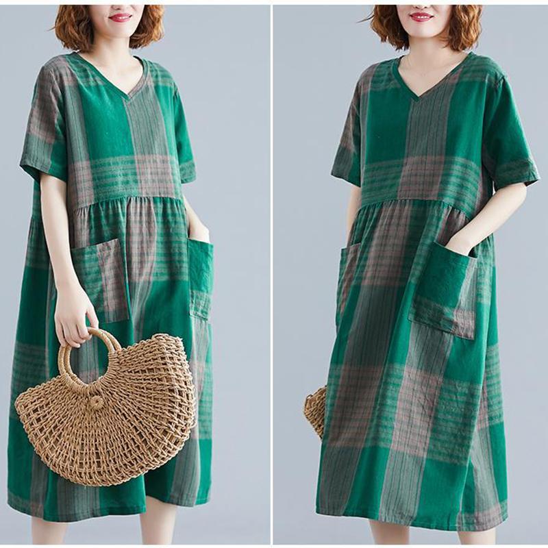 Retro Literary Plus Size Loose and Thin Short-sleeved Dress Female Mid-length V-neck Plaid Skirt Fabric Light and Breathable Plus Size Dress