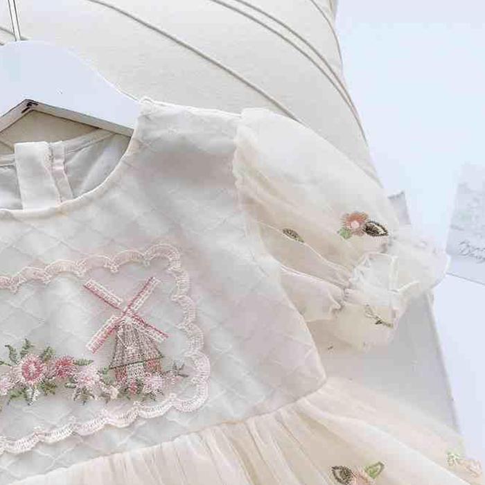 Girls Dress Summer Dress Children Western Style Embroidery Mesh Puff Sleeve Princess Dress Little Girl Dress