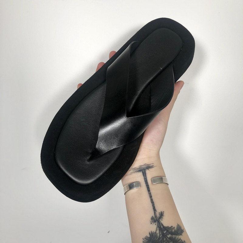 Thick Bottom Flip-Flop Thong Sandals Summer Shoes Soft Bathroom Slippers Slides Outdoor Indoor Shoes Women