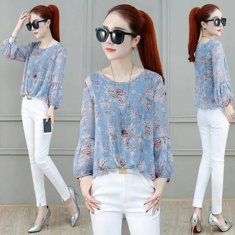 Women's Spring and Autumn Long-sleeved Chiffon Shirt Large Size Loose Floral Round Neck Top