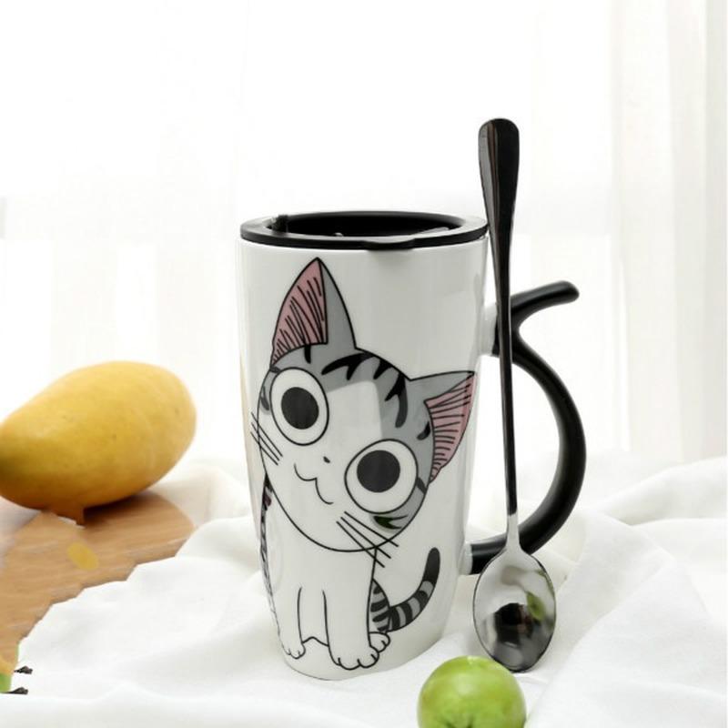 Creative Cute Cartoon Ceramic Cup Milk Coffee Mug Personality Couple Large Capacity Drinking Cups with A Spoon.