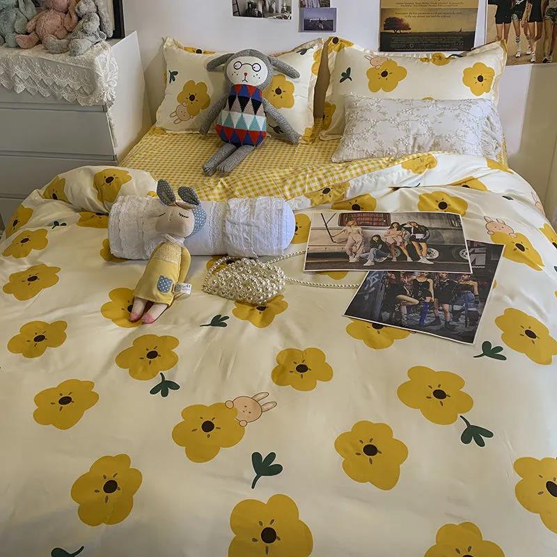 Simple College Style Four-piece Bedding Set Double Bed Quilt Cover Four-piece Pillowcase