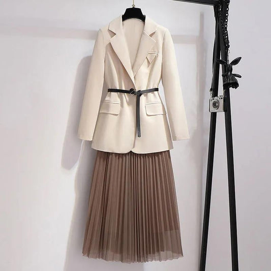 Plus Size Women's Spring and Autumn Slim Suit Loose Temperament Pleated Skirt Two-piece Suit