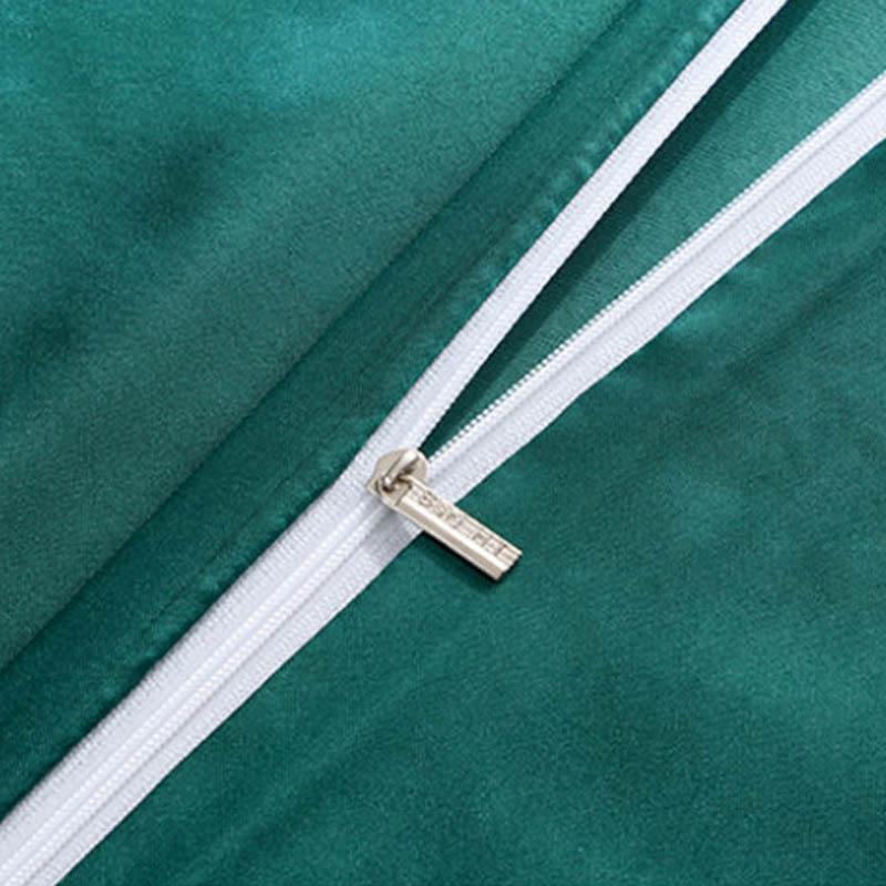 Ice Silk Four-sector Four Seasons Universal Bedding Simple Silk Clothing Skin Naked 1.8 M 2 Meter Bed Bedding Set