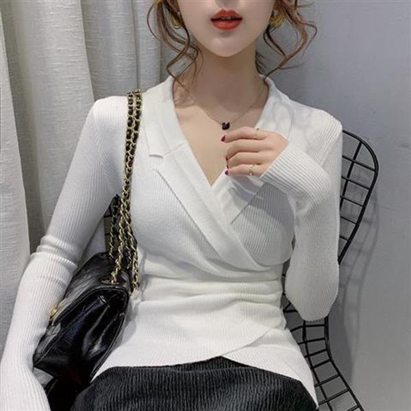 Spring and Autumn V-neck Skin-friendly Sweaters with Western Style Slim Slimming Sweaters, Women's Outer Wear Long-sleeved Sweaters