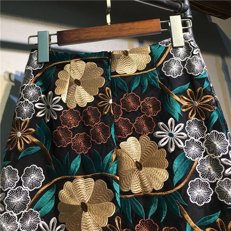 Exquisitely Floral Embroidered Water-soluble Lace Skirt Women's Knee Skirt High-quality Mesh Bag Hip A-line Skirt Retro Pattern Mid-length Skirt