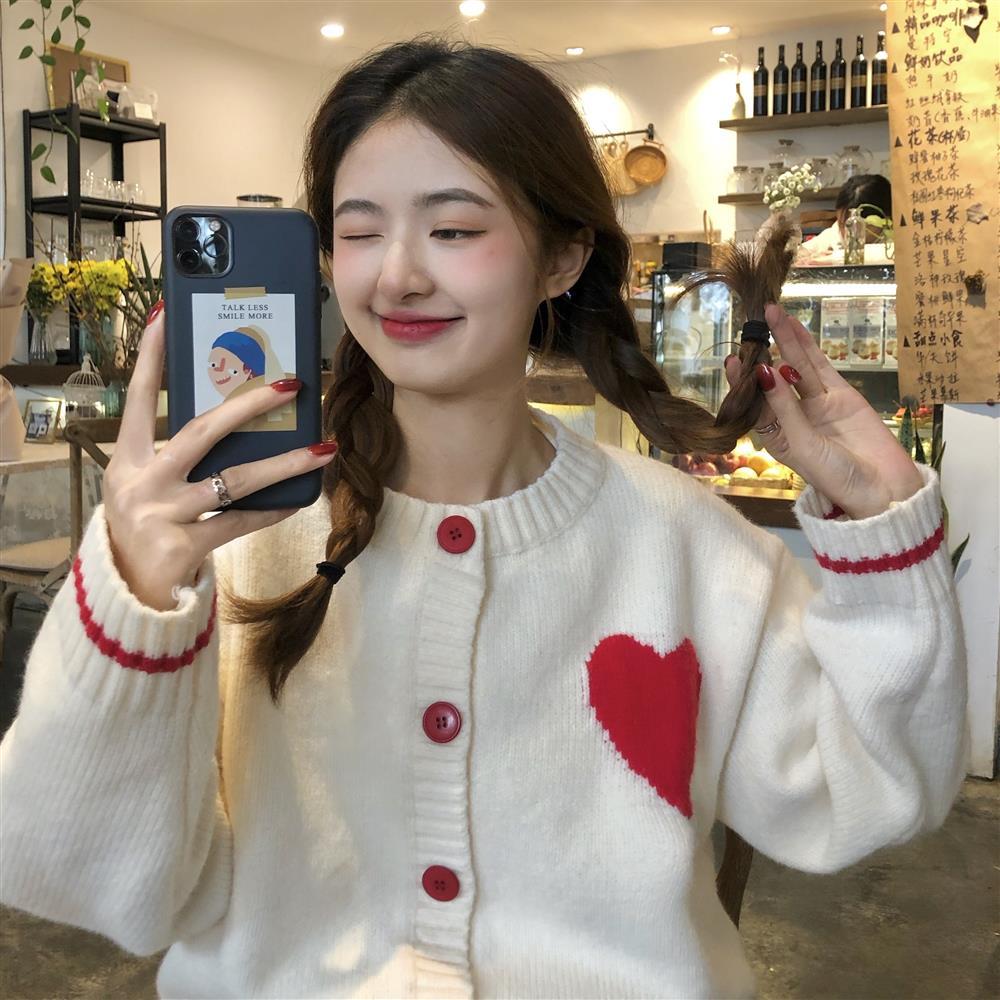 White Knit Cardigan Sweater Girl Student Korean Style Loose Cute Lazy New Round Neck Western-style Love Jacket
