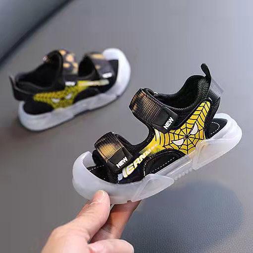 Baby Sandals Summer Boys Light-up Sandals Baotou Anti-kick Beach Shoes 1-2-3 Years Old Soft Bottom Toddler Shoes