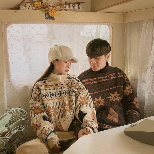 2 Colors Couple Sweater Winter Snowflake Print O-neck Loose Knitwear Retro Unisex Pullover