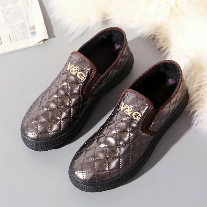 Winter Plus Velvet Keep Warm Ladies Cotton Shoes Flat Non-slip and Waterproof Leather Shoes