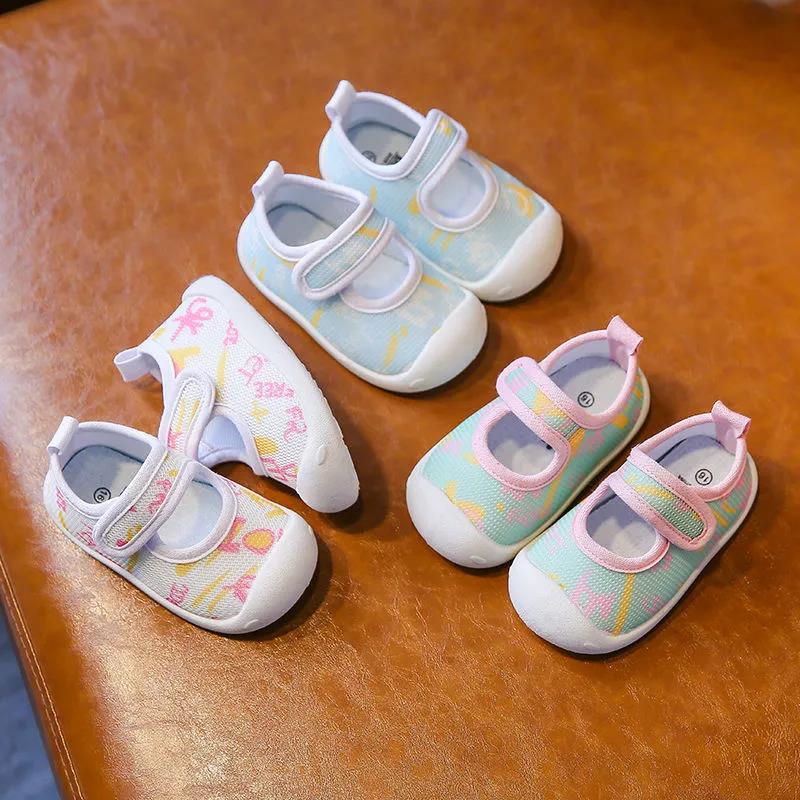 Baby's Summer Shoes Soft Soled Baby Walking Simple Light Shoes Children's Antiskid and Kickproof Flat Shoes