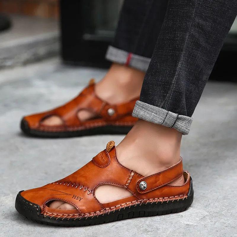 Pair of Shoes Men Hand-stitched Outdoor Closed Toe Leather Sandals