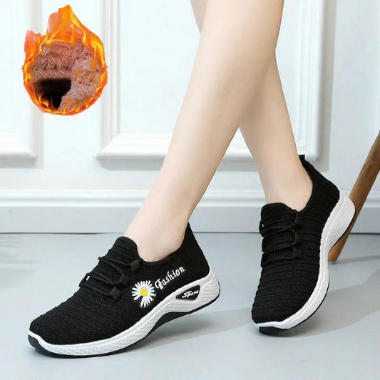 Women Autumn and Winter Plus Velvet Thick Cotton Shoes Non-slip Soft Bottom Cloth Shoes Lightweight Sports Shoes
