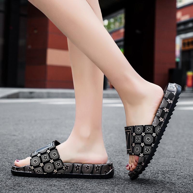 Size 36-48 Men's Slippers Women's Plus Size Sandals Fashion Wearable Slippers