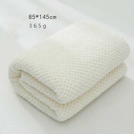 Large Size Thick Warm Coral Fleece Skin-friendly Soft Bath Towel Strong Water Absorption Can Be Used In All Seasons No Hair and No Fading