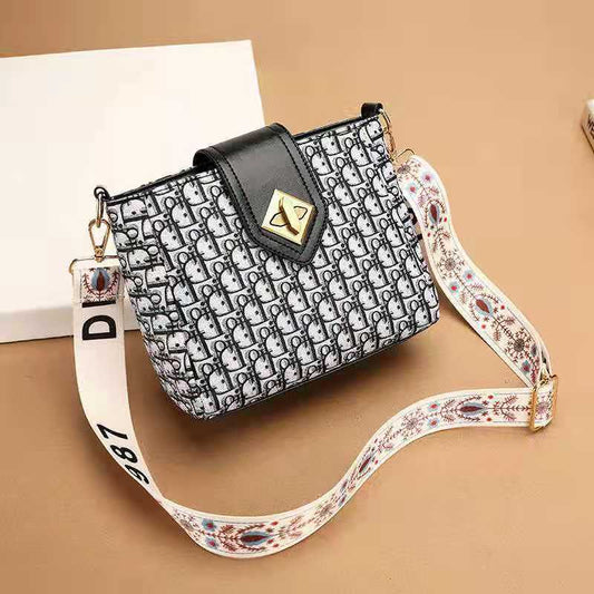 Leather Small Bag Ladies Trendy Fashion Shoulder Bag All-match Shopping Messenger Bag