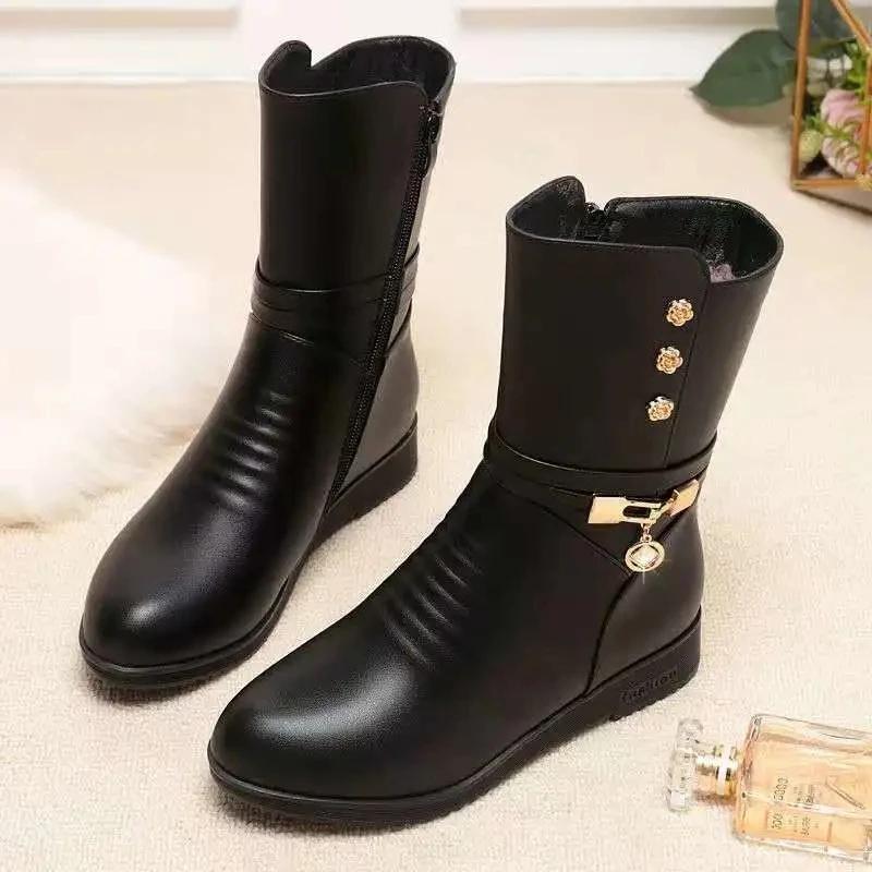Women Winter Boots Black Fur Boots Leather Ankle Booties Fashion Designer Velvet Plush Warm Boots Flat Shoes