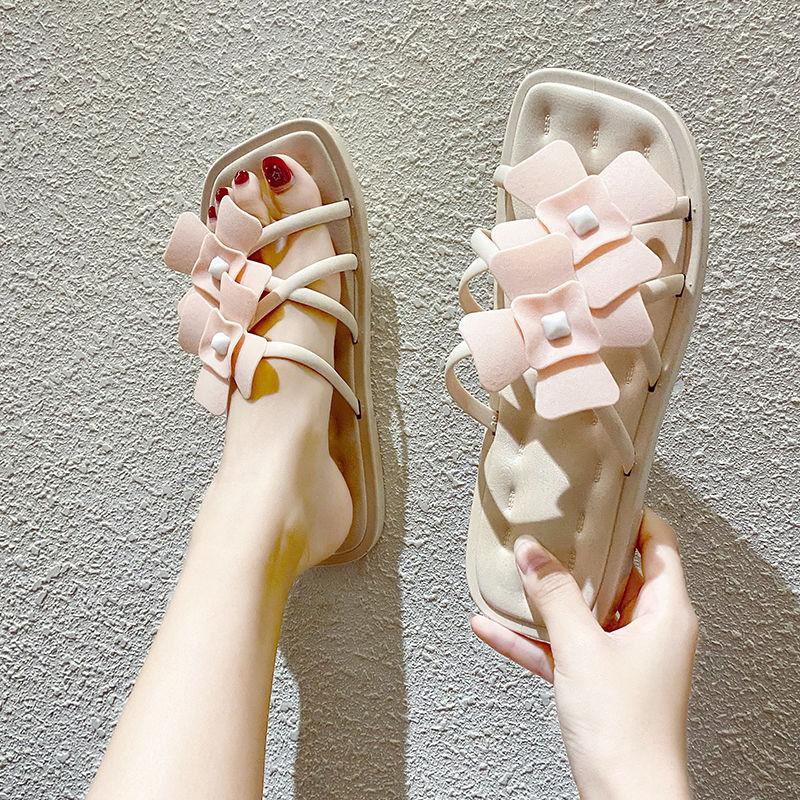 Slippers Women's Summer Wear Outdoor Fashion Flat Bottom Flower One Word Sandals Ladies Sweet and Comfortable Sandals