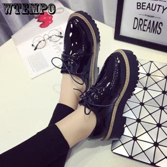 High Quality Womens Low Heels Fashion Patent Leather Ladies Flat Shoes Slip on Womens Oxford Shoes