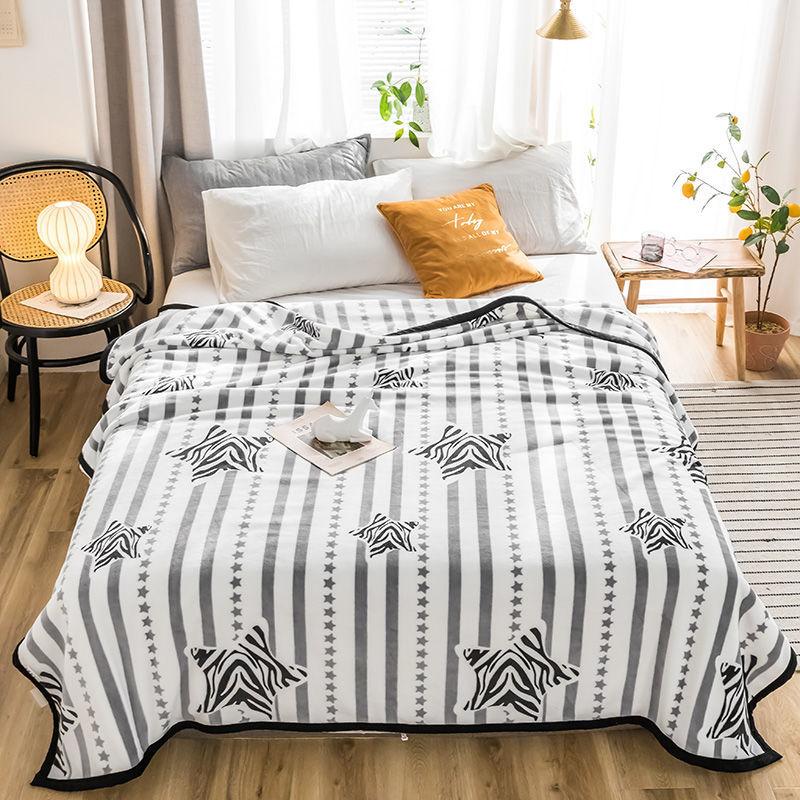 Autumn and Winter Thick Warm Blanket Coral Fleece Blanket Plus Velvet Breathable Bed Sheet Double Blanket Pad Flannel Blanket Office Nap Blanket