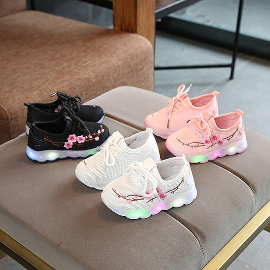 LED Flashing Shoes Embroidery Childrens Flowers Leisure Shoes Breathable Non-slip Kids Sports Shoes Sneakers