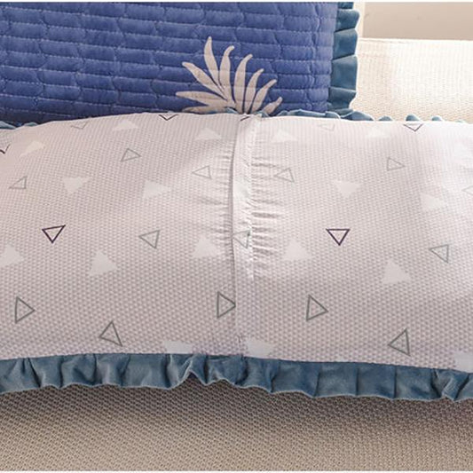Crystal Velvet Pillowcase Quilted Cotton Warm Lace Pillowcase A Pair of Printed Suede Pillow Core Short Plush Pillow Set