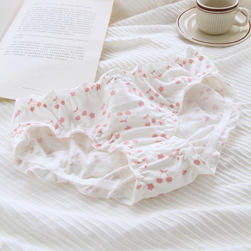Underwear Women's Pure Cotton Antibacterial Thin Section Sweet and Breathable Girl Fungus Edge Low Waist Briefs Women