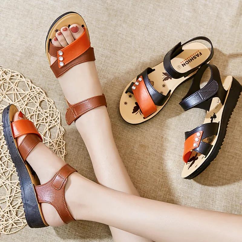 Woman's Summer Shoes Soft Sole Outdoor Beach Flat Sandals Anti-slip Versatile Casual Light Sandals