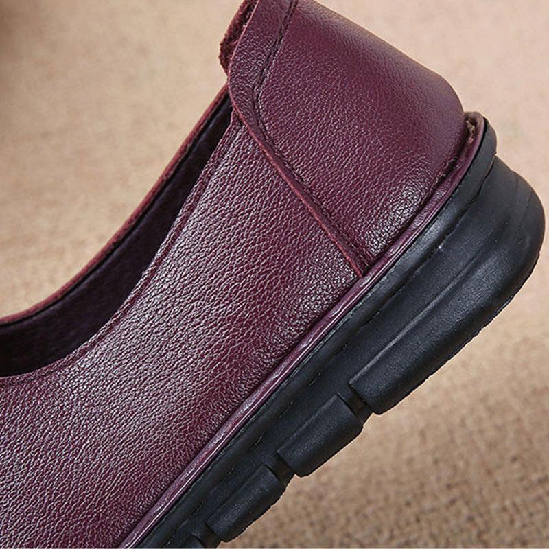 Single Shoes Women's Flat Bottom Spring and Autumn New Peas Shoes Shallow Mouth Grandma Shoes Wild Korean Student Work Shoes Mother Shoes