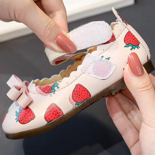 Girl's Soft Soled Bowknit Breathable Light Single Shoes Girls' Non Slip Solid Color Strawberry Printed Princess Shoes