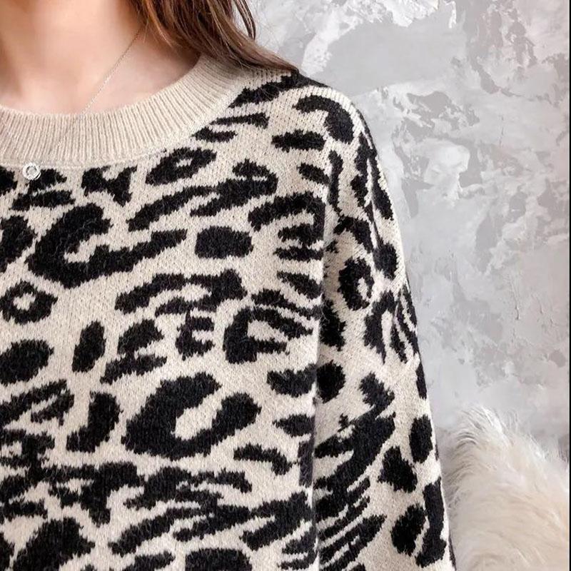 Autumn and Winter Ladies Sweater Leopard Print Knit Sweater, Oversized Casual Loose O Neck Knitwear Top