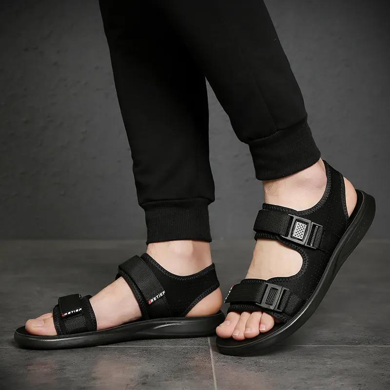 Summer Men's Beach Shoes Outdoor Non-slip Waterproof Sandals Lightweight Breathable Soft-soled Sandals